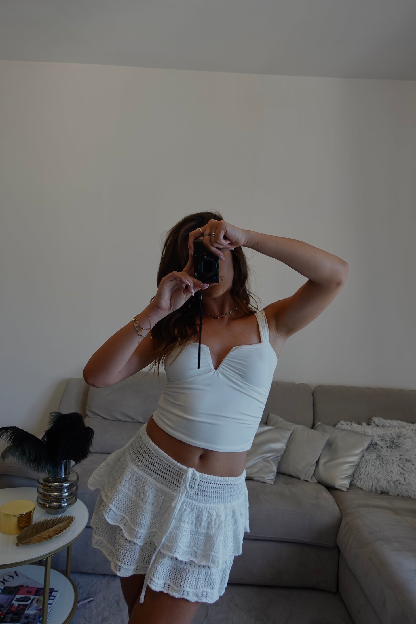 WHITE SKIRT