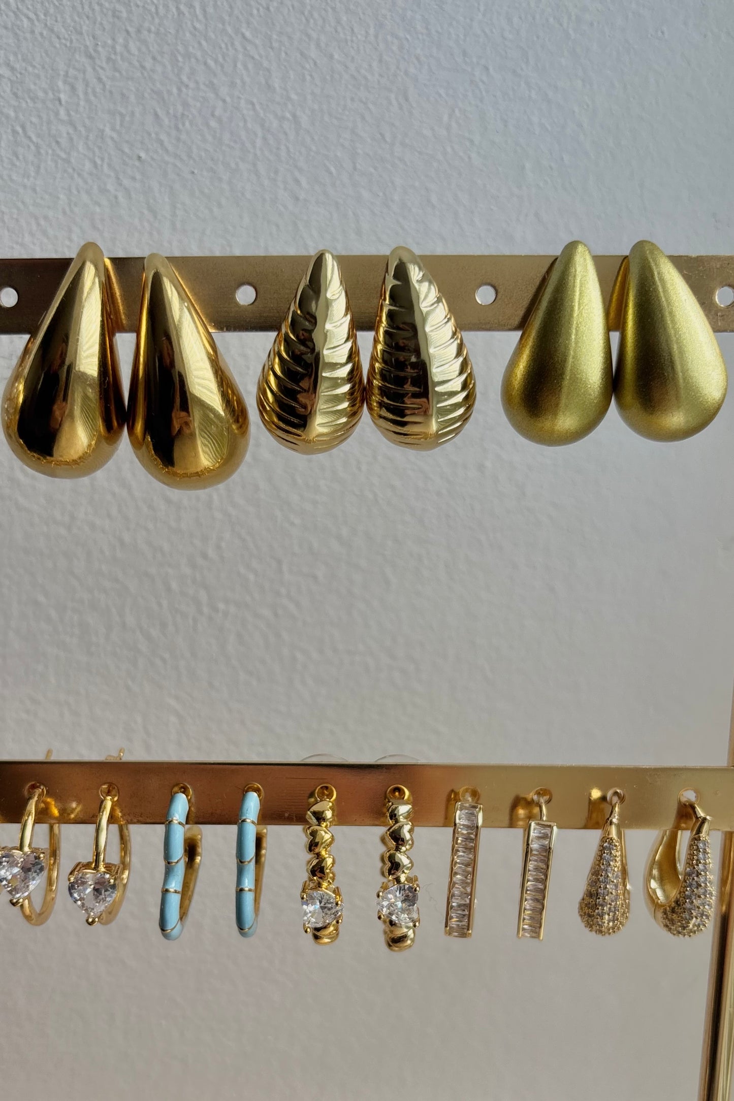 orecchini GOCCIA MEDIA RIGATA