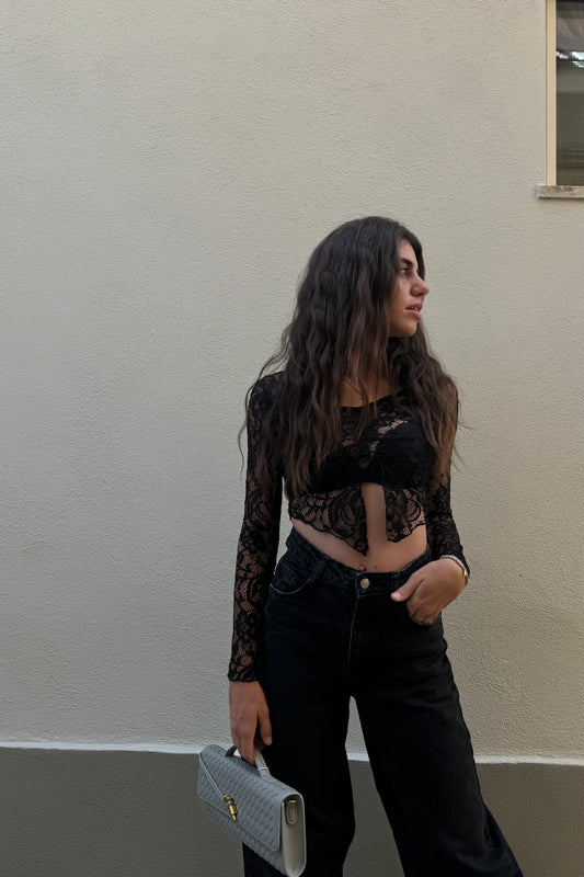 LACE TOP