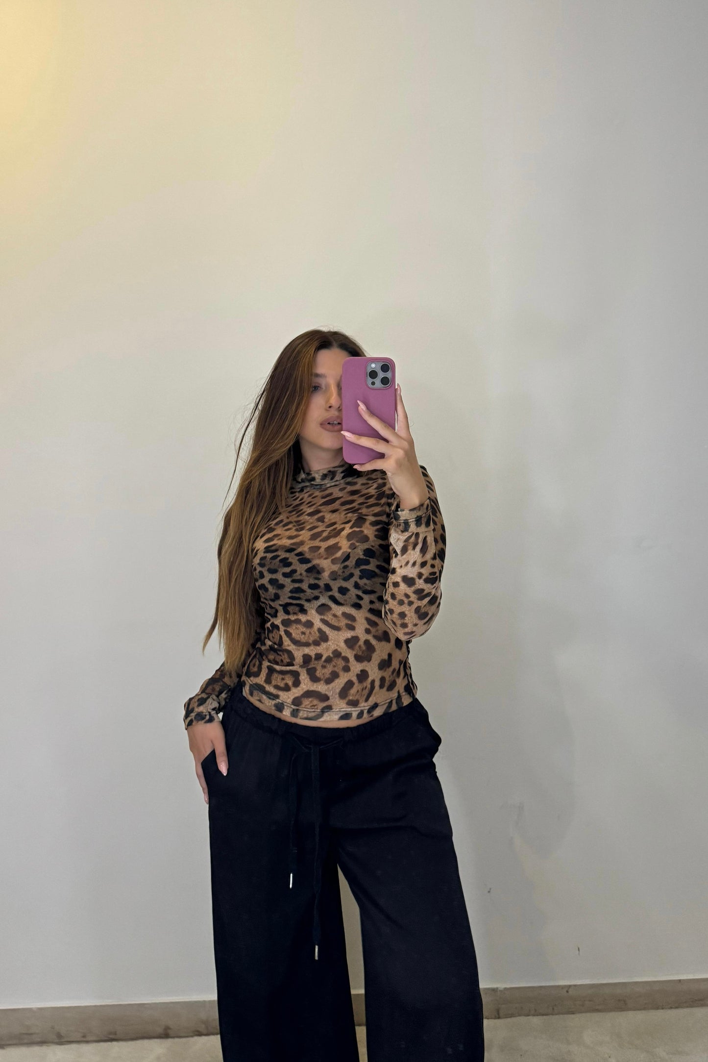 Top LEOPARD lumina