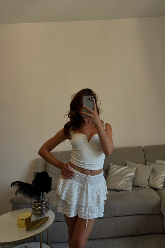WHITE SKIRT